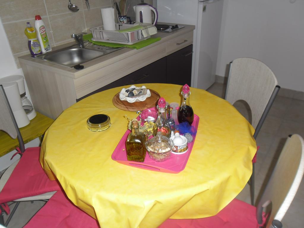 Apartments Krajici Kaštela 外观 照片